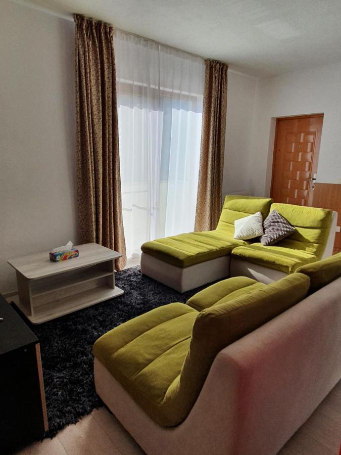 Apartament La Casa In Curte Comuna Appartamento Codlea Esterno foto